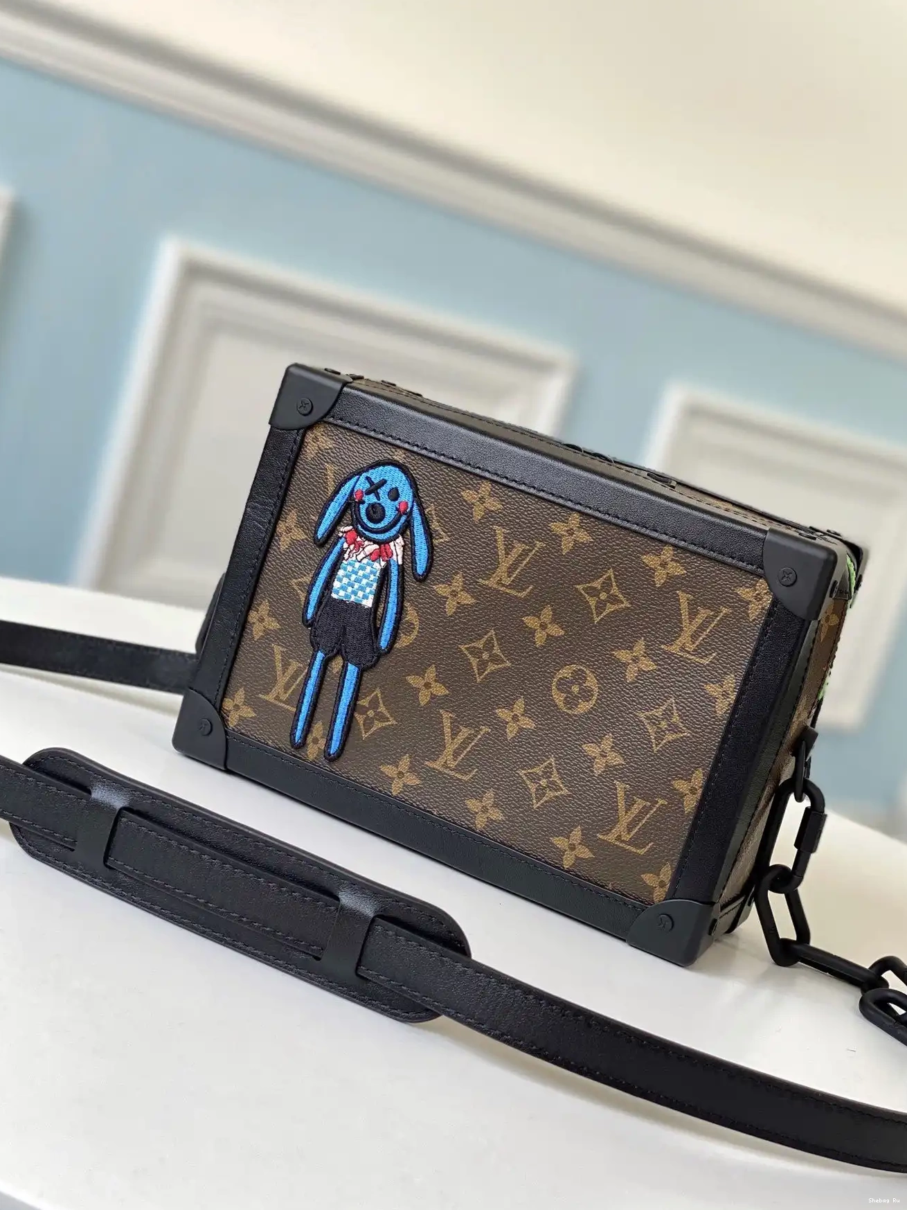 SOFT VUITTON LOUIS TRUNK 0605